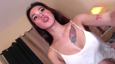 Snapshot of transgoddessselena chatting on 16, 6, 2026 Selena the real cummer online show from 16, 6, 2026