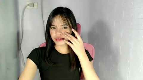 Snapshot of transpinay_kimxxx chatting on 6, 4, 2026 transpinay_kimxxx online show from 6, 4, 2026
