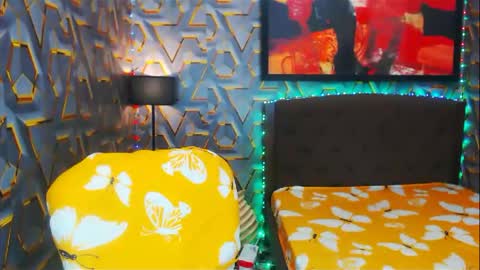 KYLIE BELLA  TS online show from 13, 1, 2025