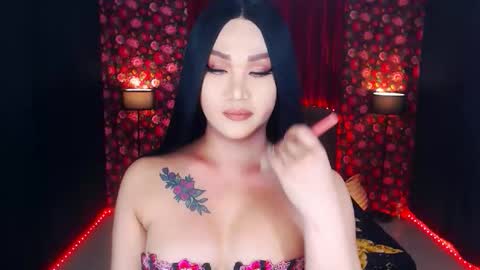KYLIE BELLA  TS online show from 23, 4, 2026