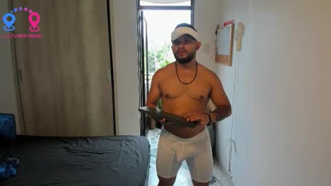 travis bakerr online show from 18, 9, 2025