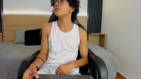 Snapshot of travis_black_ chatting on 3, 7, 2026 travis_black_ online show from 3, 7, 2026