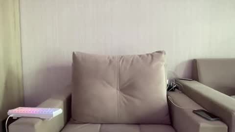 Travis online show from 6, 4, 2026