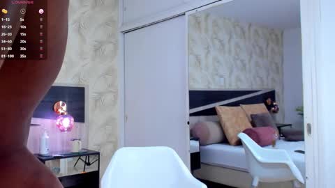 Travis online show from 12, 10, 2025