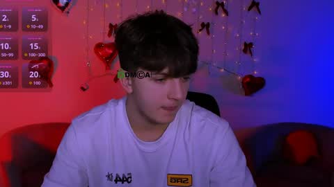 Travis online show from 25, 4, 2026