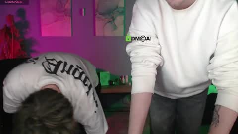 Travis online show from 29, 4, 2026