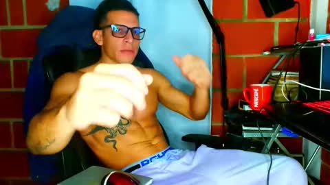 Snapshot of travisdiamonds chatting on 17, 2, 2026 TRAVIS. online show from 17, 2, 2026