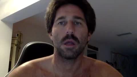 TravisKenn online show from 26, 9, 2025