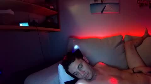 UCuM4usPLEASE online show from 6, 3, 2026