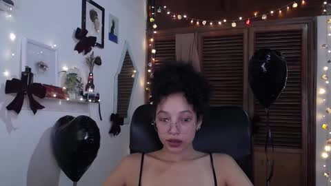 Snapshot of treasuresz chatting on 11, 2, 2025 Emily online show from 11, 2, 2025