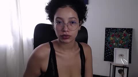 Snapshot of treasuresz chatting on 21, 10, 2025 Emily online show from 21, 10, 2025