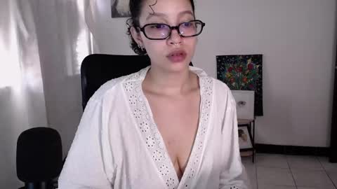 Snapshot of treasuresz chatting on 16, 3, 2026 Emily online show from 16, 3, 2026