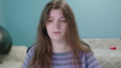 Snapshot of treejeanne chatting on 7, 6, 2026 TreeJeanne online show from 7, 6, 2026