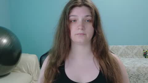 Snapshot of treejeanne chatting on 12, 6, 2026 TreeJeanne online show from 12, 6, 2026