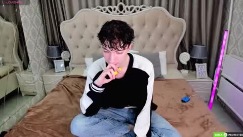 Snapshot of trevorbenson chatting on 21, 9, 2025 TrevorBenson online show from 21, 9, 2025