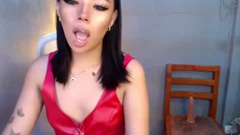 trexie_fucks15 online show from 21, 2, 2026