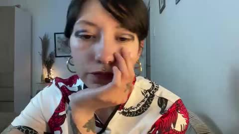 Snapshot of trinitysecrets chatting on 8, 1, 2026 trinitysecrets online show from 8, 1, 2026