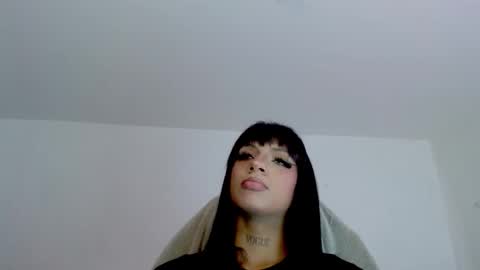 trix_ebony online show from 5, 5, 2026