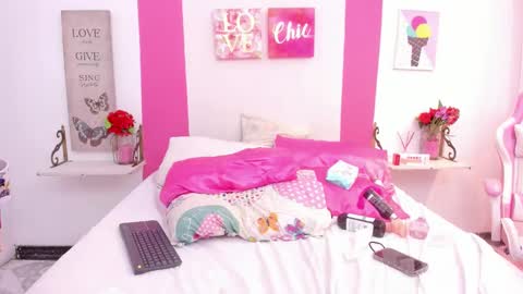 trixie_girl_ online show from 5, 3, 2025