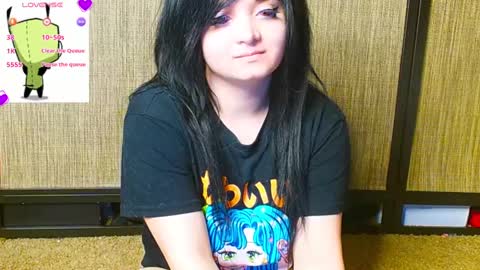 Snapshot of trixiedoescamcam chatting on 8, 3, 2025 trixiedoescamcam online show from 8, 3, 2025