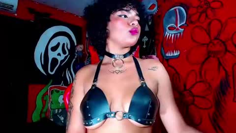 Trixie hot 3 online show from 28, 7, 2026