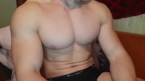 Troncq online show from 26, 2, 2025