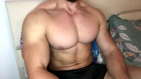 Troncq online show from 26, 9, 2025