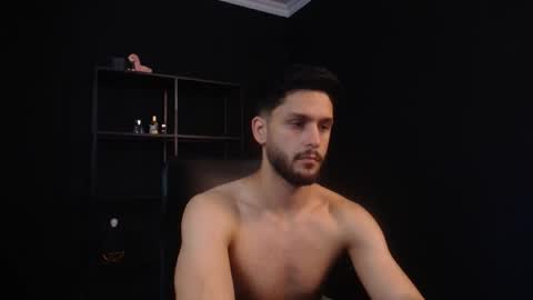 Snapshot of troywade chatting on 26, 5, 2026 TroyWade online show from 26, 5, 2026