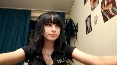 Snapshot of trudymersereau chatting on 27, 2, 2026 Poly online show from 27, 2, 2026