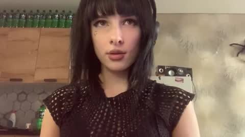 Snapshot of trudymersereau chatting on 16, 3, 2026 Poly online show from 16, 3, 2026