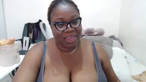 Snapshot of truebella30 chatting on 10, 3, 2025 TrueBella30 online show from 10, 3, 2025