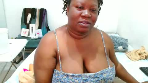 Snapshot of truebella30 chatting on 14, 9, 2025 TrueBella30 online show from 14, 9, 2025