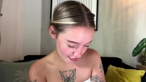 Mia online show from 1, 2, 2026