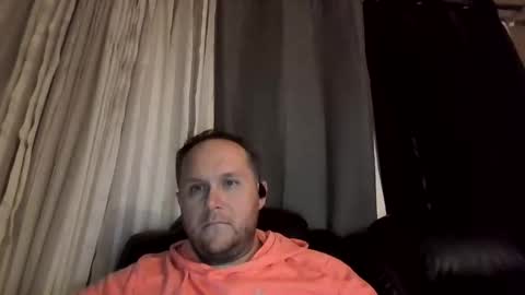 Snapshot of truthiness2019 chatting on 28, 10, 2025 truthiness2019 online show from 28, 10, 2025