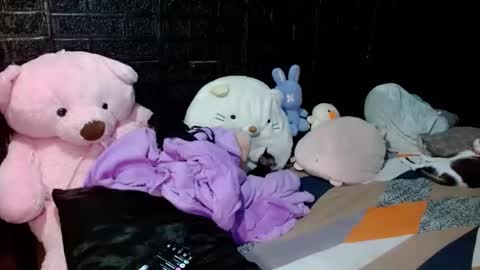 SHENA  online show from 22, 4, 2026