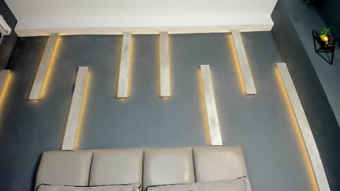  C H L O E online show from 7, 3, 2026