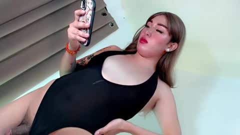 Julian online show from 5, 3, 2025