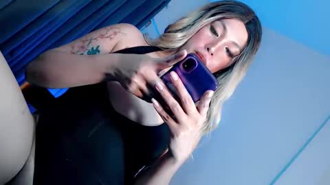 Julian online show from 2, 12, 2025