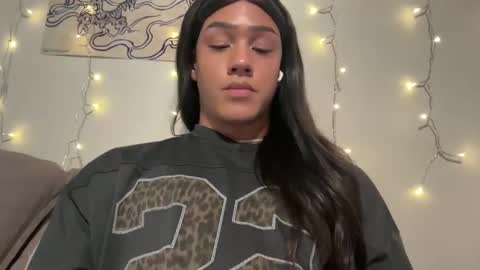 Snapshot of tsj777 chatting on 12, 3, 2026 tsj777 online show from 12, 3, 2026