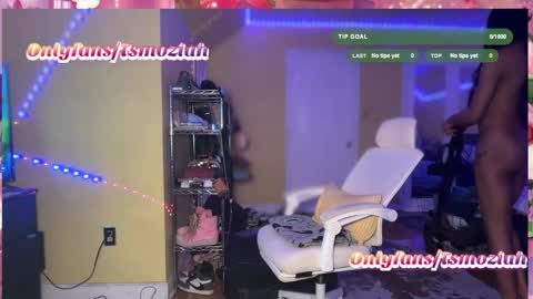 Snapshot of tsmoziah chatting on 9, 11, 2025 tsmoziah online show from 9, 11, 2025