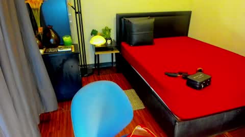 Kylee-  will make your  day  online show from 28, 7, 2026