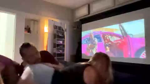 Mr Gray Sweatpants online show from 29, 4, 2026