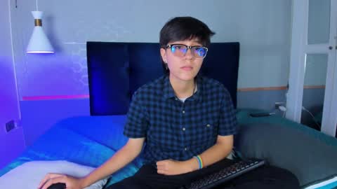 Maru online show from 18, 9, 2025