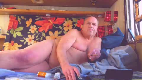 tumbafox1 online show from 23, 4, 2026