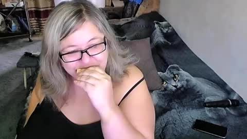 Lana online show from 2, 10, 2025