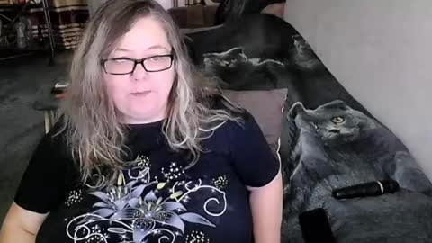 Lana online show from 22, 4, 2026