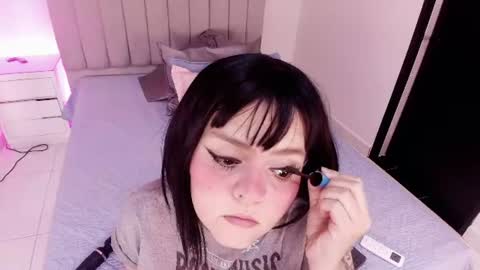 Twiggy online show from 15, 7, 2026