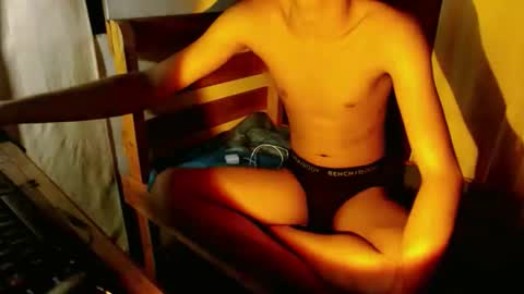 twink_cristian27 online show from 3, 12, 2025