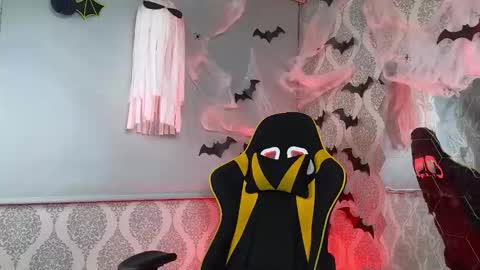 Snapshot of twink_davidx chatting on 18, 10, 2025 Dani online show from 18, 10, 2025