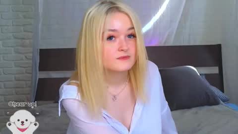 Snapshot of twinklefluff chatting on 7, 3, 2025 twinklefluff online show from 7, 3, 2025